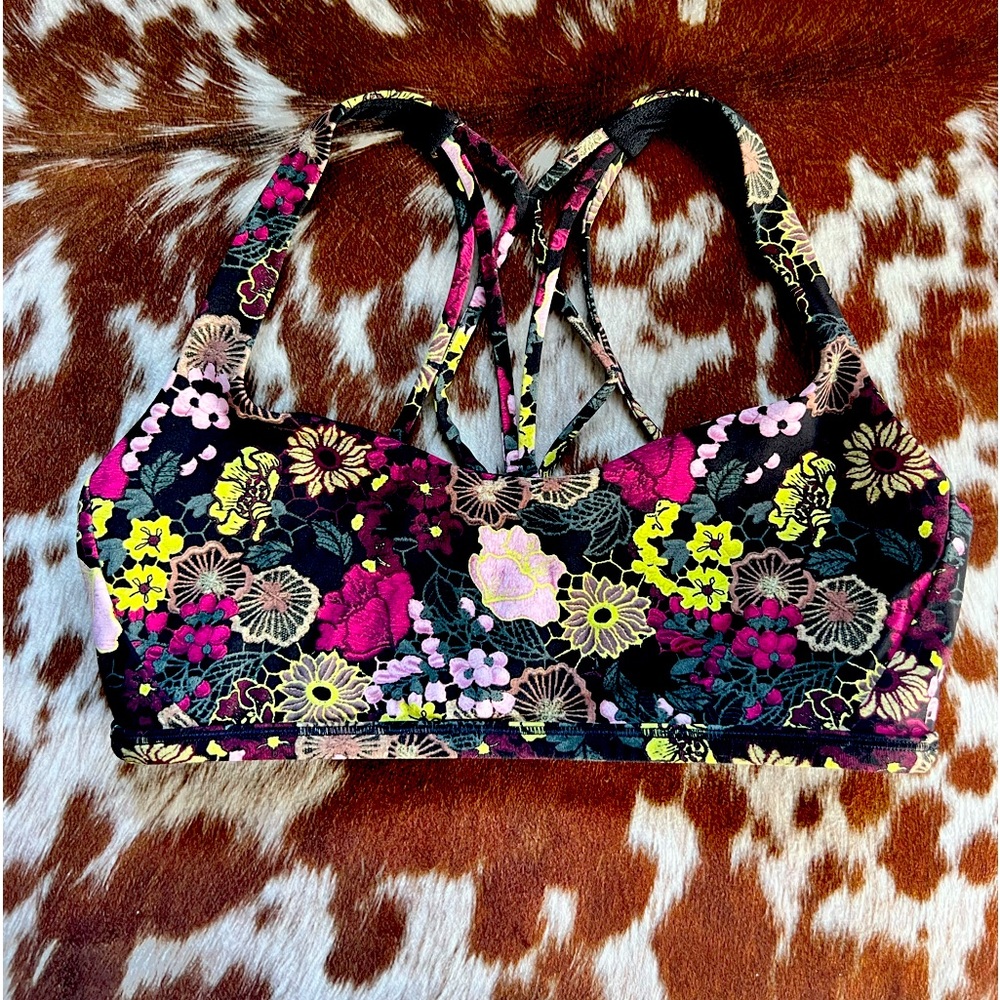 Lululemon free to be wild sports bra